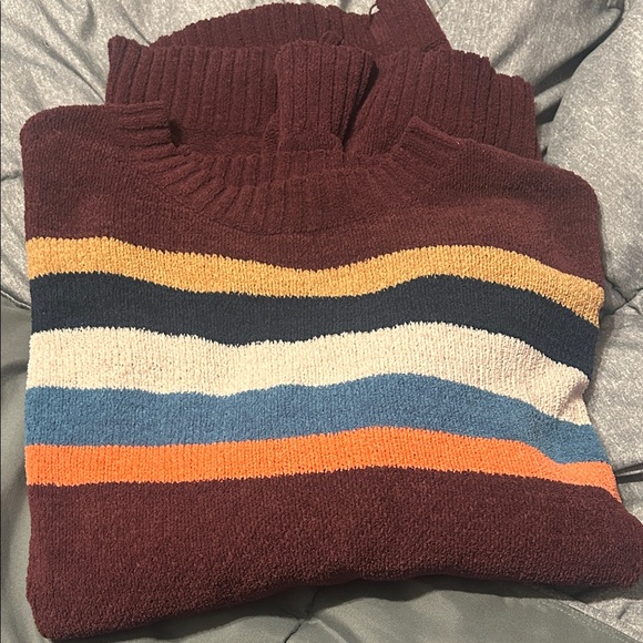 American Age Other - American Eagle 🦅 Striped Multicolor Fleece Sweater